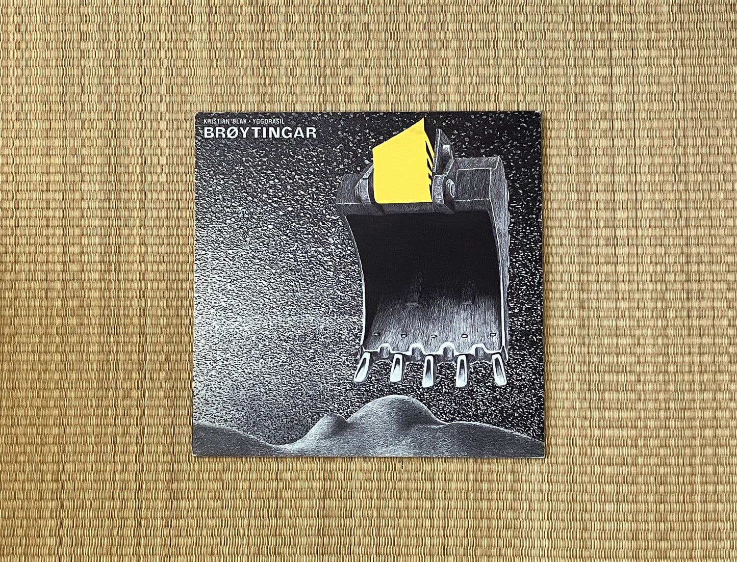 kristian blak • yggdrasil - brøytingar