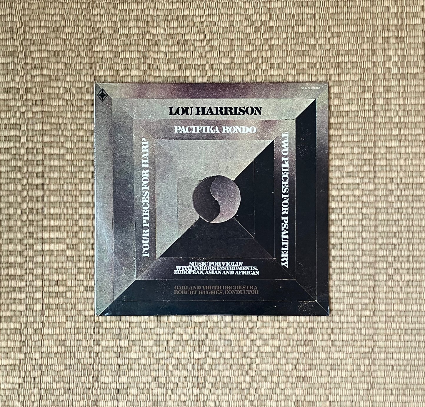 lou harrison, oakland youth orchestra, robert hughes - pacifika rondo / four pieces for harp / two pieces for psaltery / music for violin with various instruments, european, asian and african