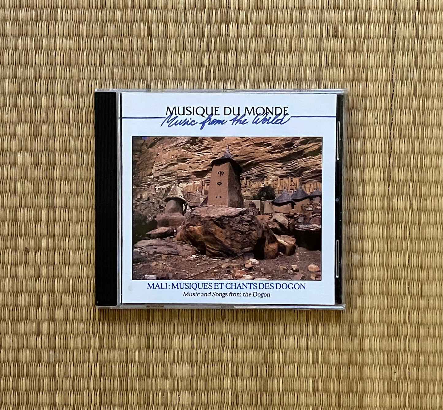 dogon - mali: musiques et chants des dogon (mali: music and songs from the dogon)
