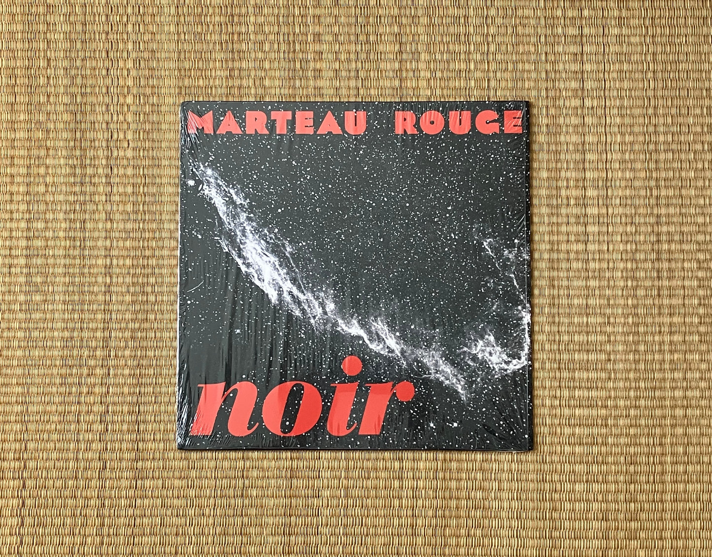 marteau rouge - noir