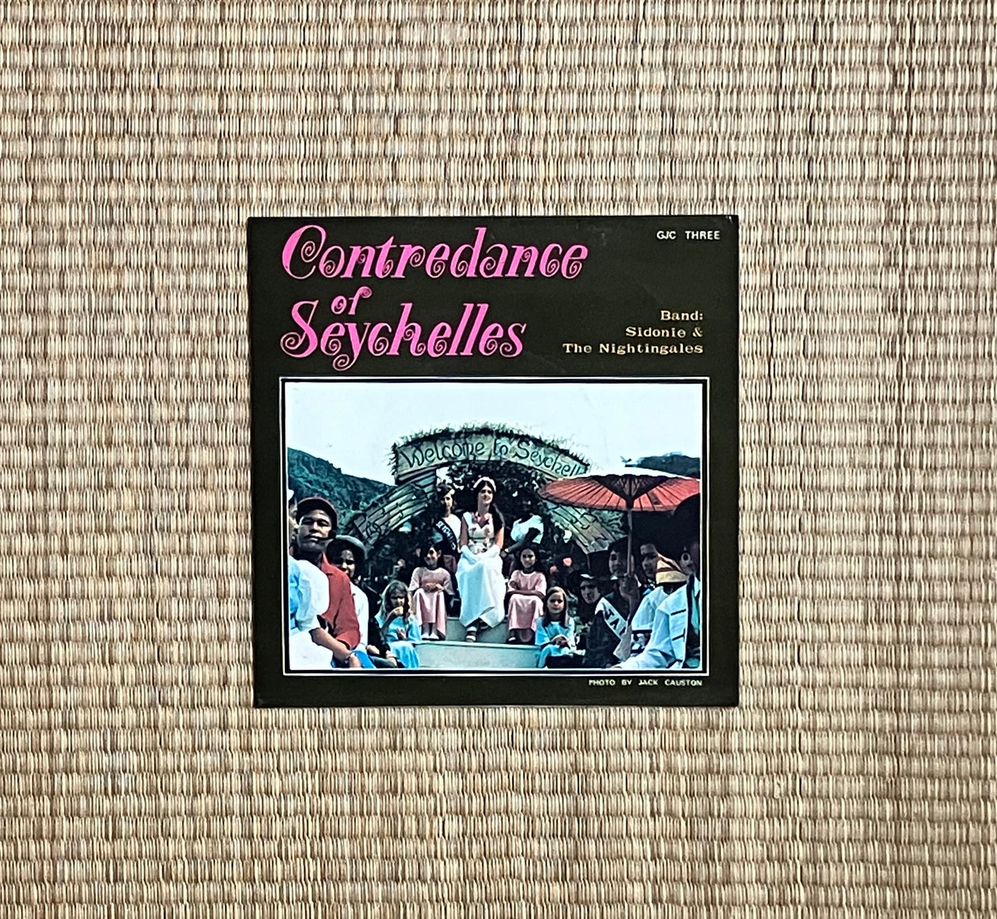 sidonie & the nightingales - contredance of seychelles